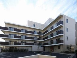 清潔感のある建物の外観
