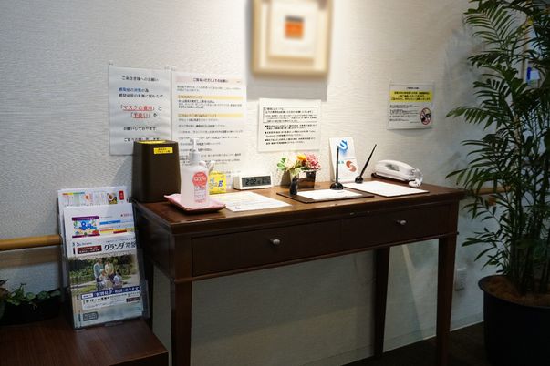 情報案内のデスク