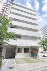 多階層建物の外観