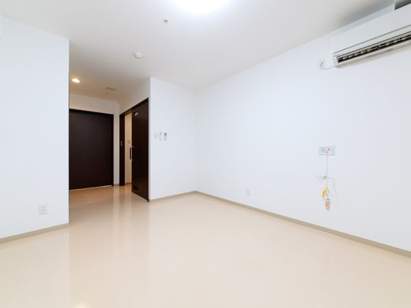 シンプルな居室空間