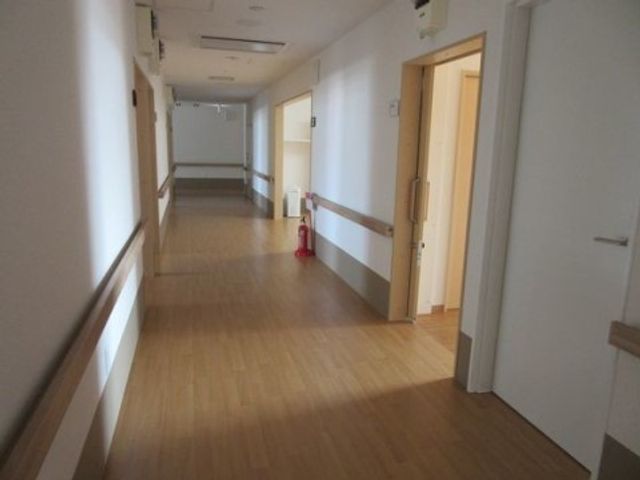清潔な明るい廊下