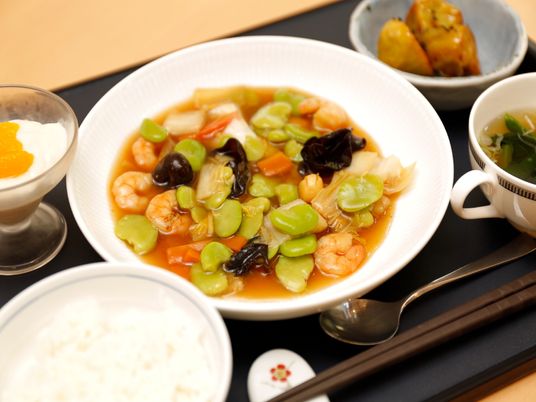 カラフルな和食膳