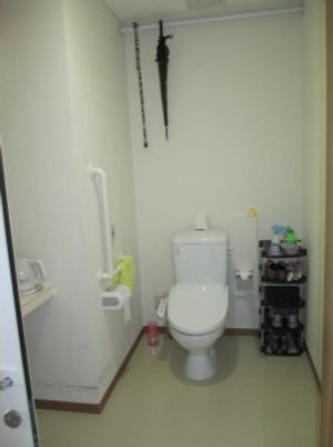 手すり付きトイレ空間