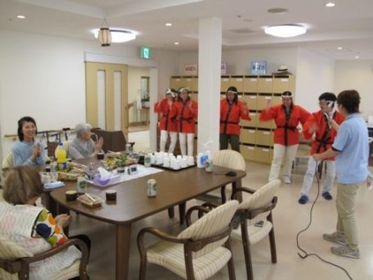 笑顔あふれる居室