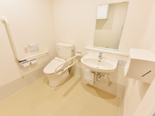 バリアフリーなトイレ空間