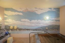 モザイクタイルの浴室壁画