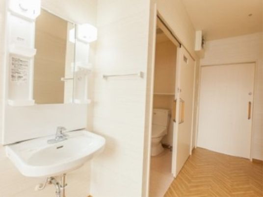 清潔感のあるトイレ空間