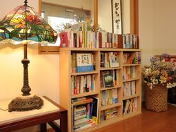 読書スペースのある居室