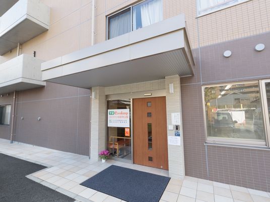 清潔感のあるエントランス