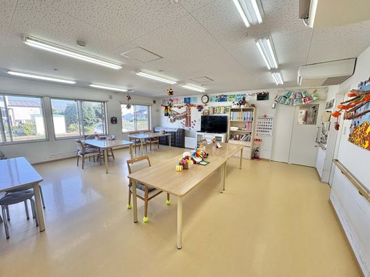 温かな雰囲気の室内