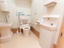 バリアフリーの洗面トイレ