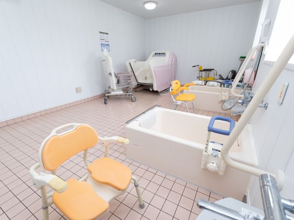 バリアフリーな浴室設備