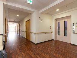 清潔感ある廊下