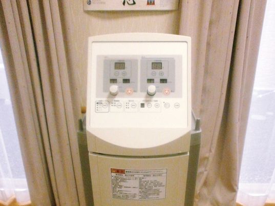 モダンな浴室機器