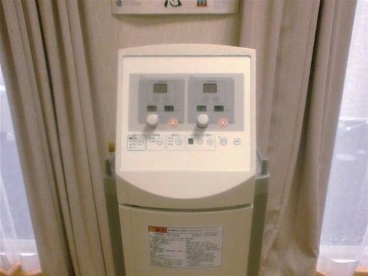 モダンな浴室機器
