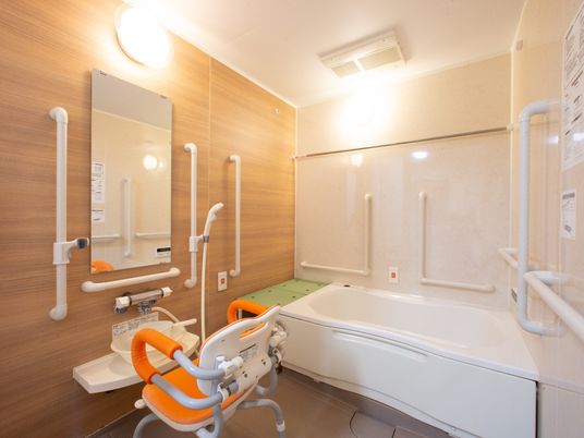 バリアフリー浴室設備