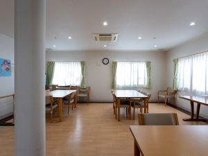 広々としたダイニングルーム