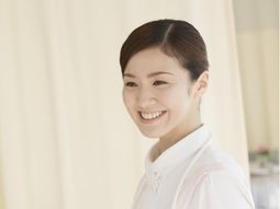 優しい笑顔のスタッフ