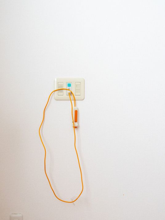 呼出し装置がある壁面