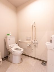 バリアフリー対応のトイレ