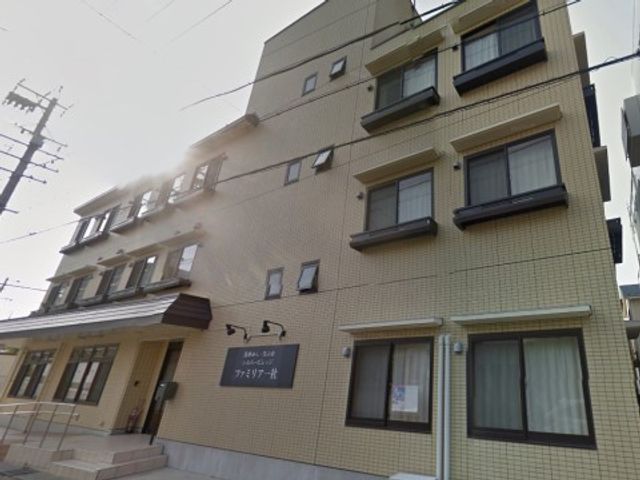 都市型ケアハウス外観 外観 落ち着いた色合いの建物で、清潔感が漂います。周囲は閑静で、利用者の方の快適な生活が想像できます。