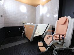 バリアフリー対応浴室設備
