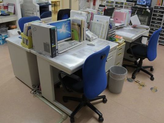 整理されたオフィスエリア