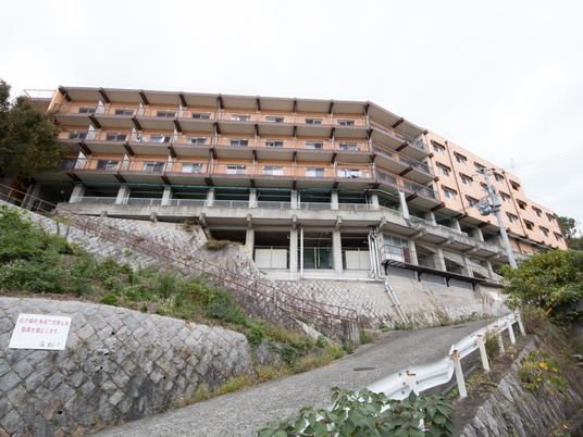 多階層建物の外観