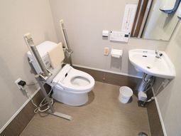 バリアフリーの洗面トイレ