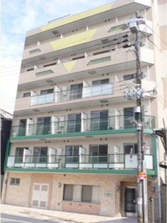 多階層建物の外観