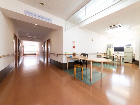 廊下の見通し良好なイメージ