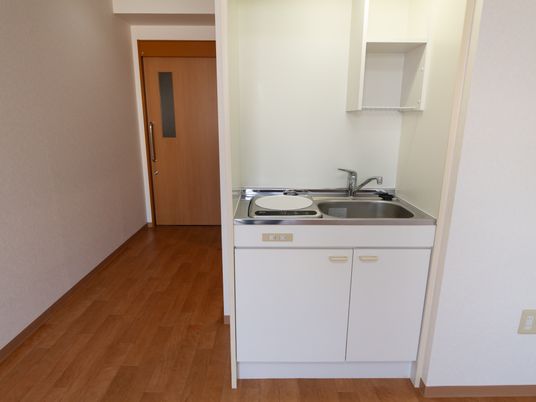 居室のキッチンコーナー