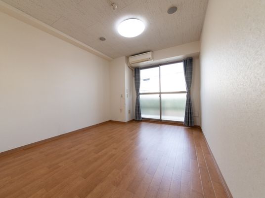 明るい空間の居室