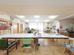 広々と明るい共有スペース