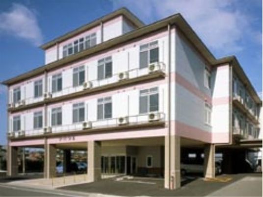 日差し明るい外観