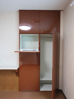 洗面台の鏡と収納