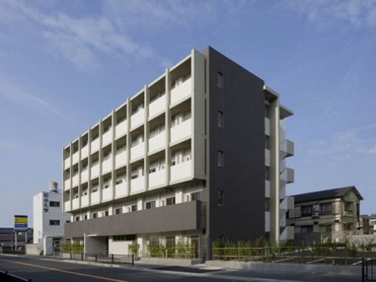 清潔な外観の建物
