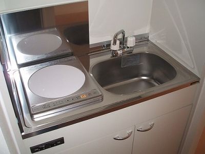 コンパクトなキッチン設備