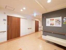 廊下のクリーンな環境