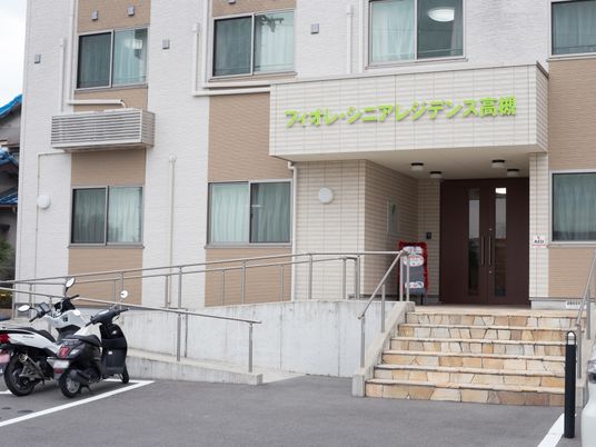 施設外観の入口エリア