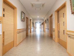 清潔な廊下の風景