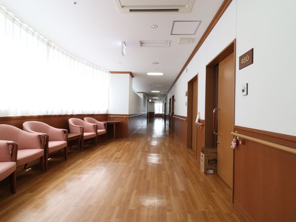 廊下の清潔な空間