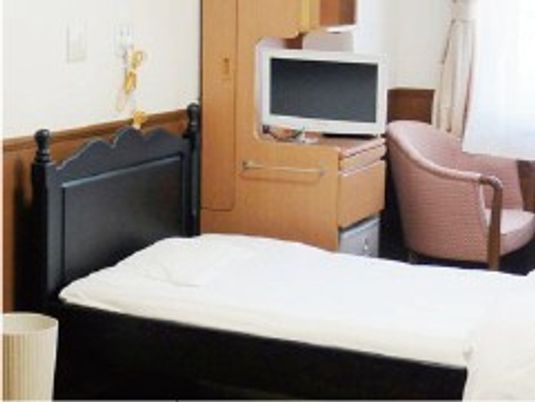 ベッドのある個室  