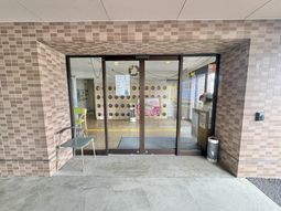 広々とした玄関