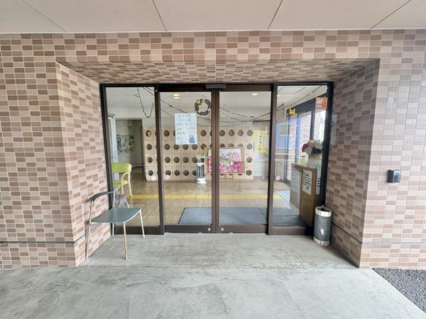 広々とした玄関