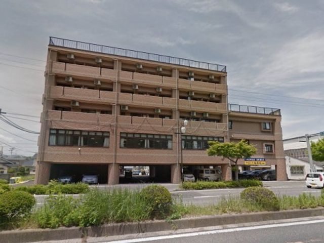 多階層の建物外観 外観 清潔感があふれる外観で、こちらでは日々の業務を行います。