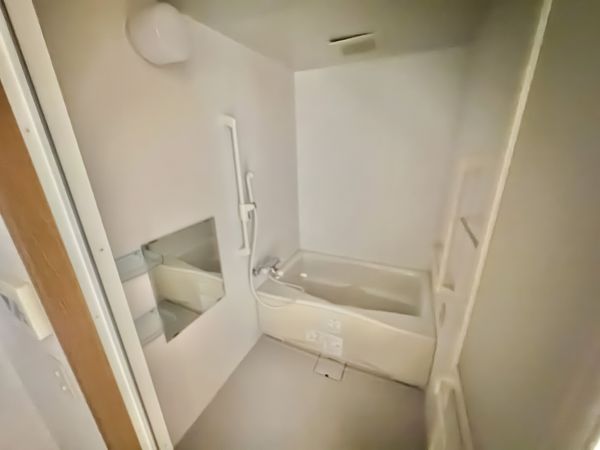 機能的な浴室