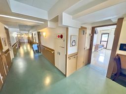 広々とした廊下