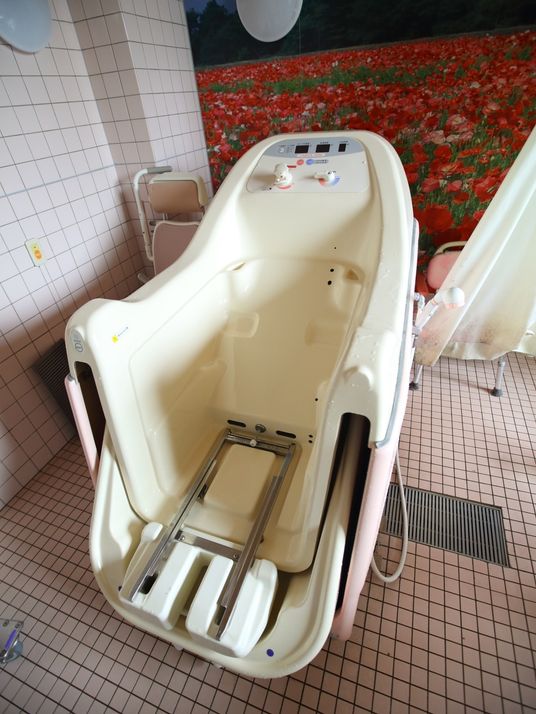 設備充実した浴室