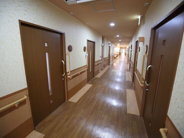 清潔感のある廊下の様子